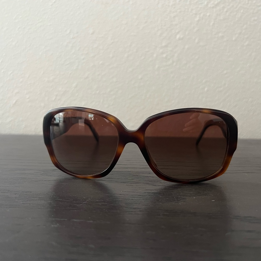 burberry tortoiseshell nova check plaid brown lens round oversized sunglasses